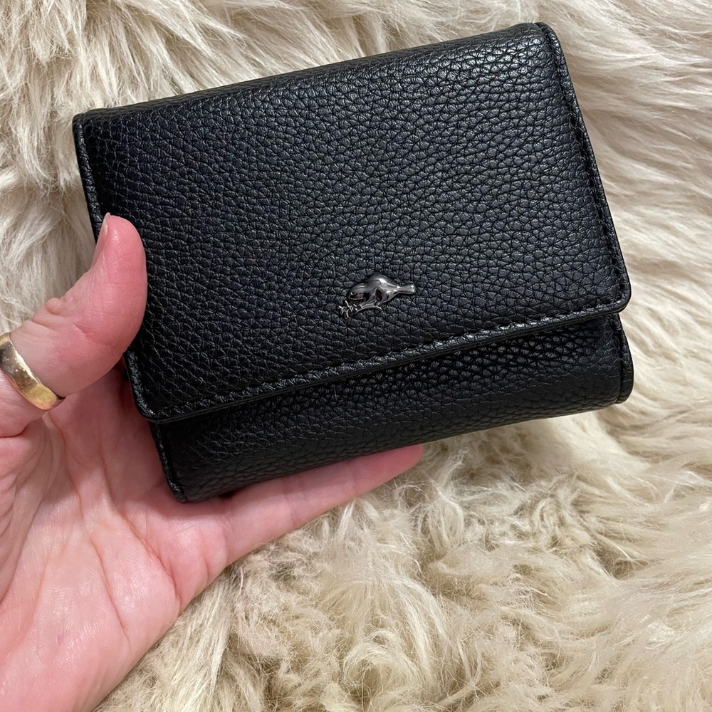 Roots Black Pebbled Trifold Wallet